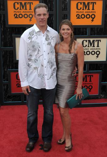 Kerry Collins' Wife Brooke Isenhour - PlayerWives.com