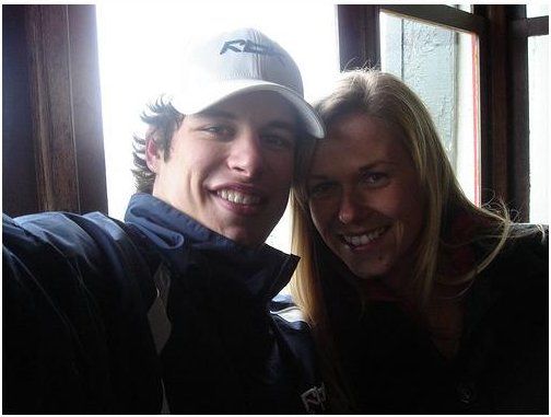 Who is Sidney Crosby's wife or girlfriend, Kathy Leutner? 