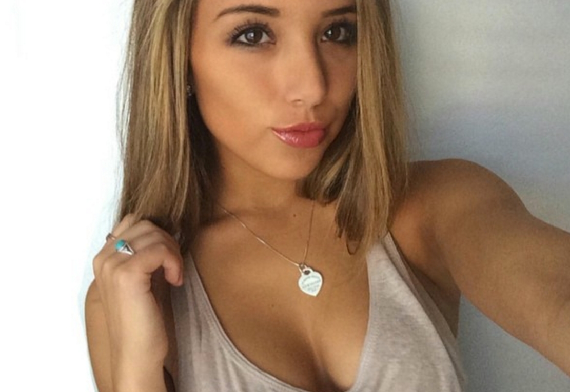 Zach Lavine's girlfriend Hunter Mar - PlayerWives.com.