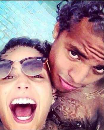 Giovani Dos Santos’ Girlfriend Alexia Imaz