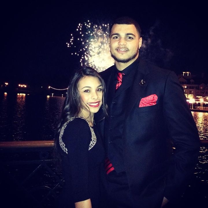 22+ Mike Evans Dad Gif