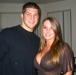 Officially: Lucy Pinder is not Tim Tebow’s girlfriend