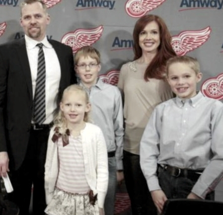 Tomas Holmstrom’s wife Annelie Holmstrom