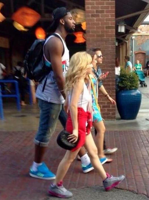 Andre Drummond’s girlfriend Jennette McCurdy