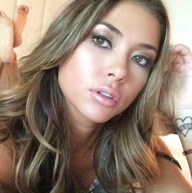 Arianny Celeste’s boyfriend Travis Barker